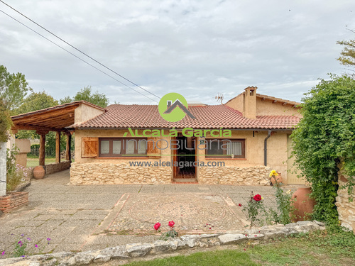 Casa en venta en Berlanga de Duero