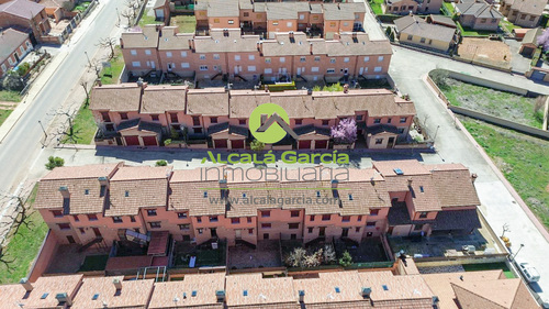 Casa en venta en Ayll�n