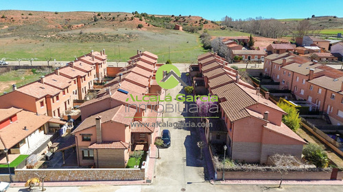 Casa en venta en Ayll�n