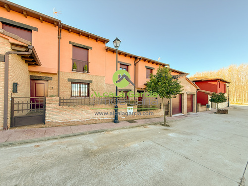 Casa en venta en Ayll�n