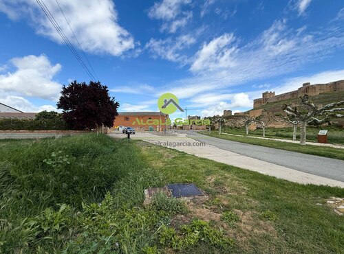 Solares en venta en Berlanga de Duero